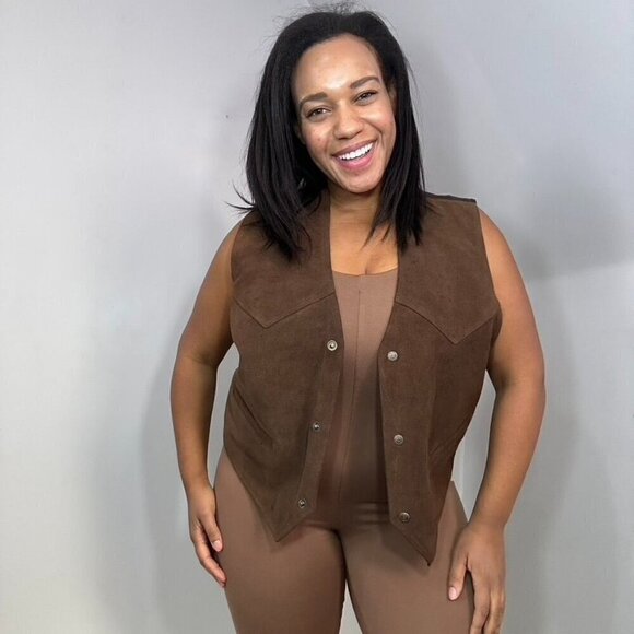 Vintage Womens Leather Vest Size XL Cowgirl Festival Country Concert Adjustable - Picture 4 of 12